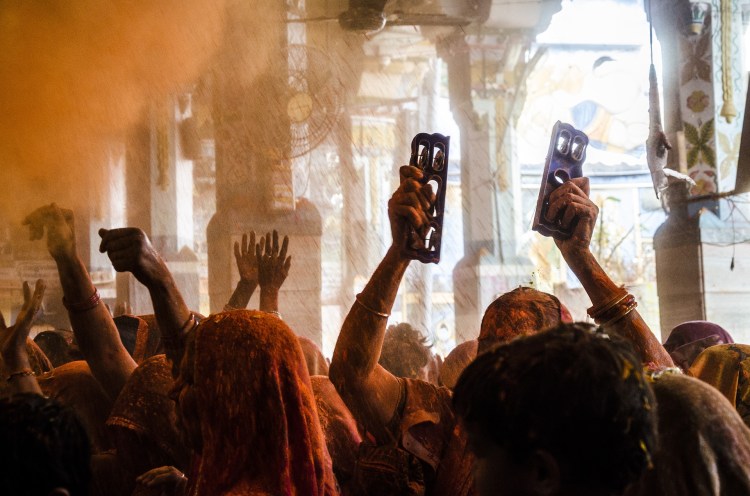 worship-2289770_1920