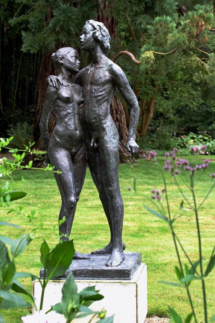 sculpture-3185623_1920